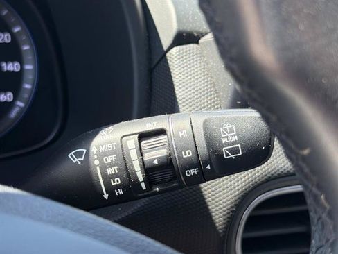 Used 2018 Hyundai Kona Limited FWD image 28