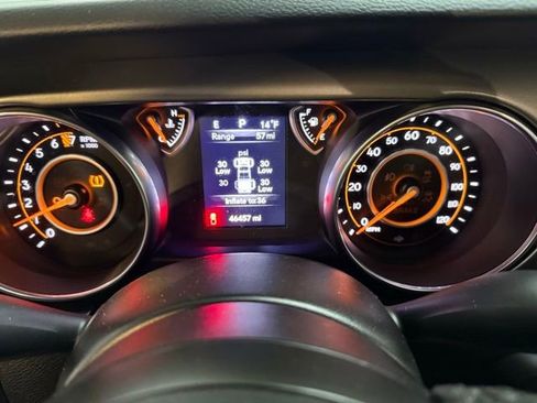 Used 2022 Jeep Gladiator Sport image 21