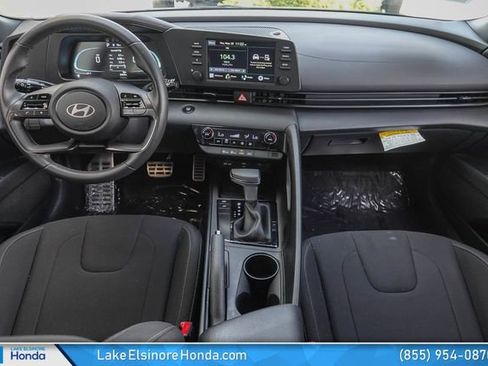Used 2025 Hyundai Elantra Sport FWD image 19