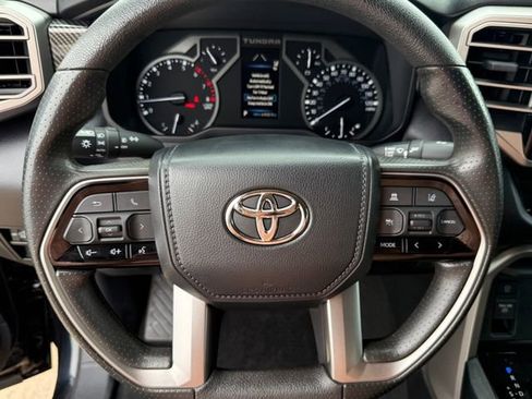 Used 2022 Toyota Tundra SR5 AWD/4WD image 13