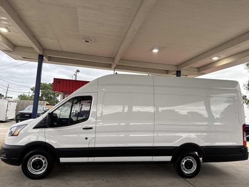 Used 2024 Ford Transit 250 148 High Roof Extended RWD image 4