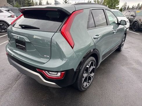 Certified 2023 Kia Niro SX Touring FWD image 6