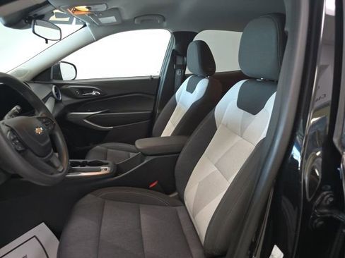 Certified 2024 Chevrolet Trax LS w/ Driver Confidence Package image 18