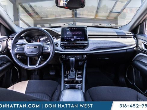 Used 2024 Jeep Compass Sport AWD/4WD image 5