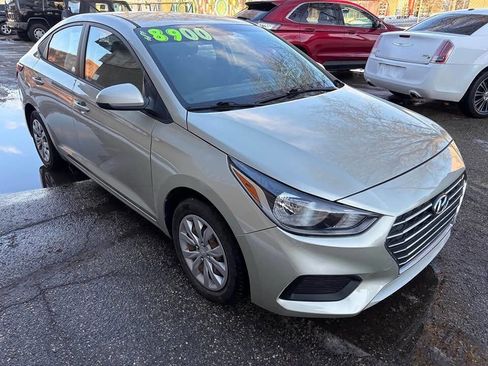 Used 2020 Hyundai Accent SE image 4