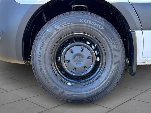 New 2026 Mercedes-Benz Sprinter 2500 image 11