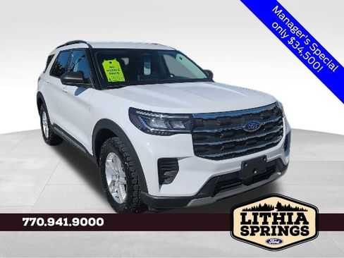 Used 2025 Ford Explorer Active image 1