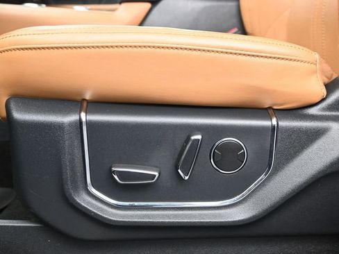 Used 2023 Ford Expedition Max Platinum image 11