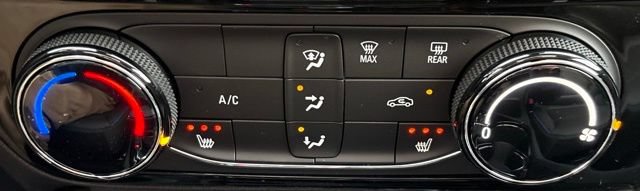 Used 2026 Buick Encore GX Sport Touring w/ Comfort Package AWD/4WD image 27