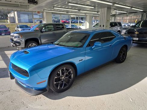 Used 2023 Dodge Challenger R/T w/ Blacktop Package image 2