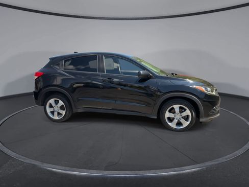 Used 2019 Honda HR-V LX image 9