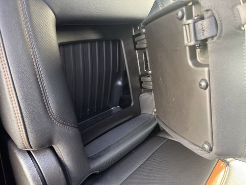 Used 2023 GMC Sierra 1500 AT4 w/ Technology Package image 27