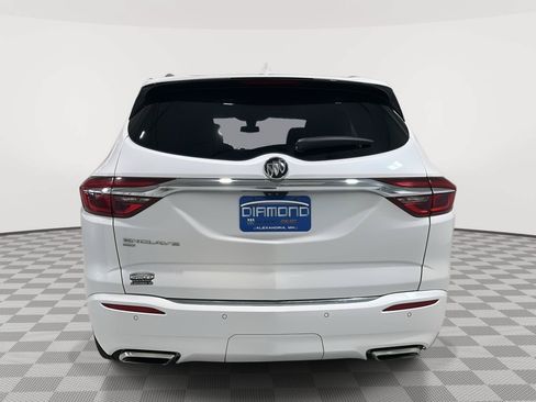 Used 2020 Buick Enclave Avenir w/ Avenir Technology Package AWD/4WD image 4