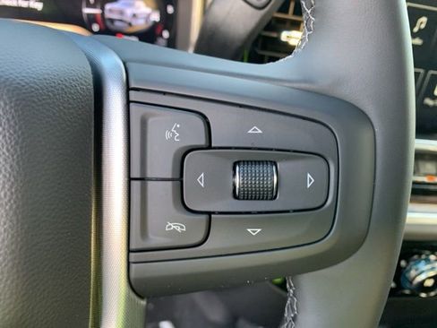 New 2026 GMC Sierra 1500 SLE image 17