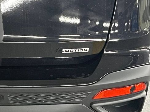 New 2026 Volkswagen Taos SE AWD/4WD image 36