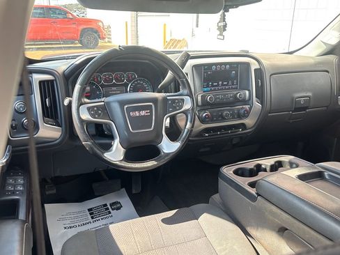 Used 2018 GMC Sierra 1500 SLE w/ SLE Value Package image 4