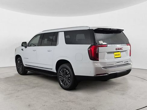 Used 2026 GMC Yukon XL Elevation AWD/4WD image 3