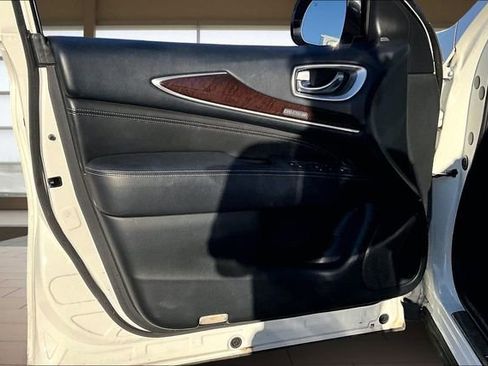 Used 2019 INFINITI QX60 Luxe w/ Sensory Package image 23