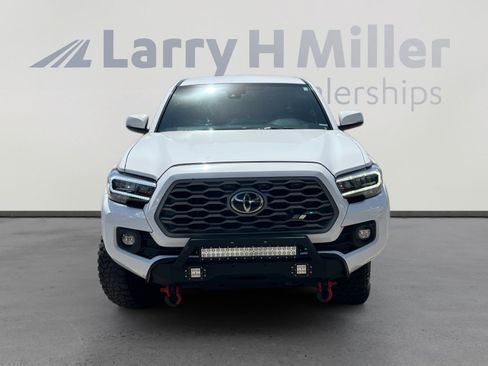 Used 2023 Toyota Tacoma TRD Off-Road AWD/4WD image 8
