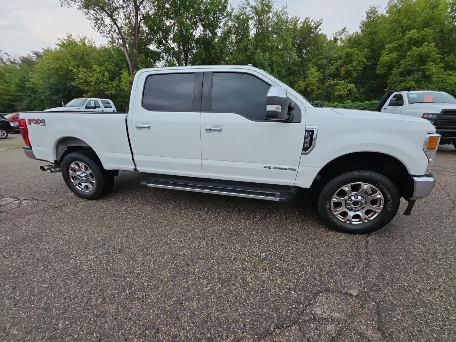 Used 2022 Ford F350 Lariat w/ Lariat Ultimate Package AWD/4WD image 6