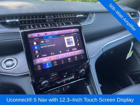 New 2025 Jeep Grand Cherokee L Limited w/ Black Appearance Package image 14