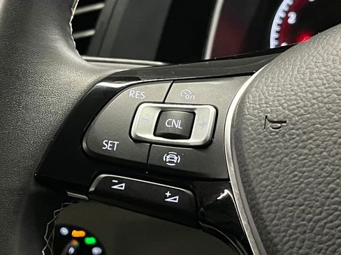 Used 2021 Volkswagen Jetta SE w/ SE Cold Weather Package image 22