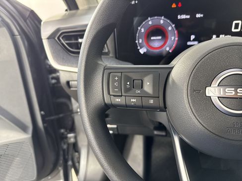 New 2025 Nissan Kicks SV image 13