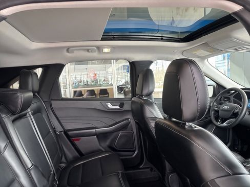 Used 2024 Ford Escape Platinum image 36