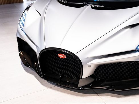 Used 2025 Bugatti Mistral AWD/4WD image 8