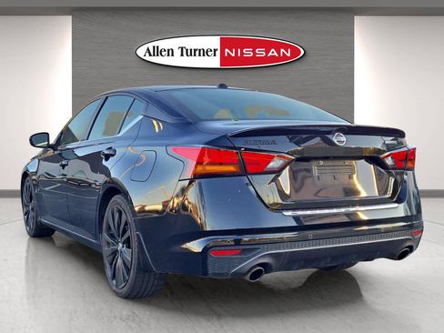 Used 2022 Nissan Altima 2.5 SR w/ Midnight Edition Package image 9