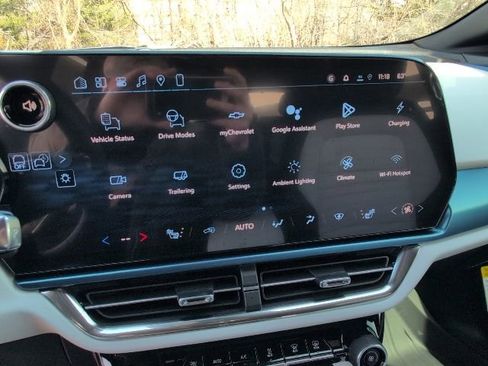 New 2026 Chevrolet Equinox EV LT image 20