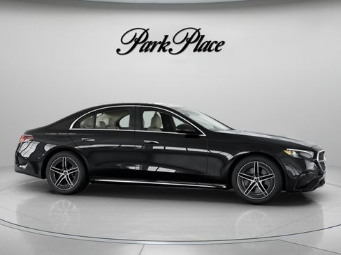 Used 2026 Mercedes-Benz E 450 4MATIC Sedan image 28