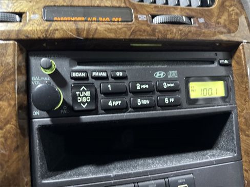 Used 2006 Hyundai Elantra Limited image 13