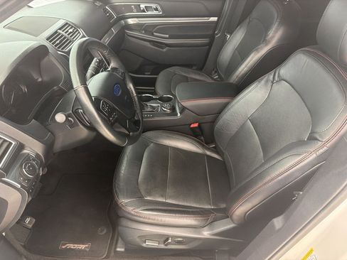 Used 2018 Ford Explorer Sport AWD/4WD image 5