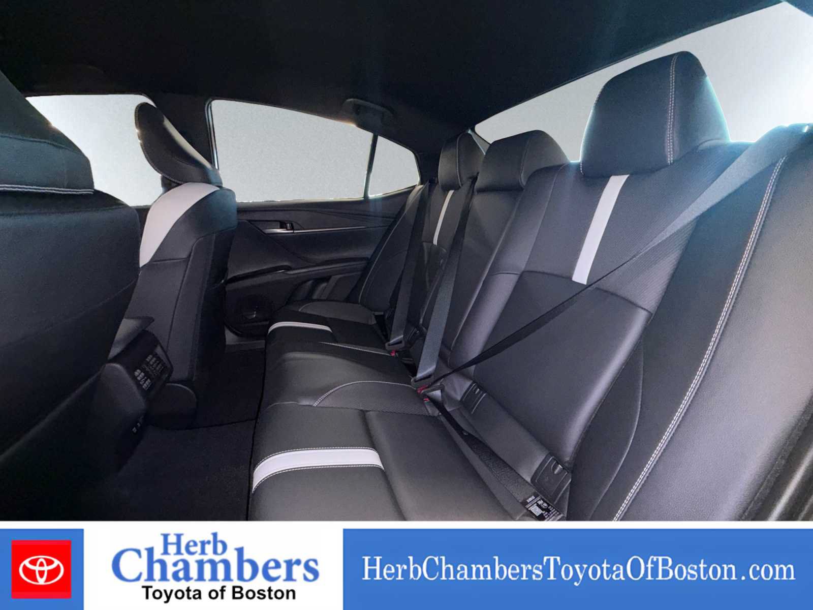 Certified 2026 Toyota Camry SE FWD image 16
