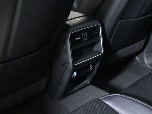 Certified 2023 Porsche Cayenne image 19