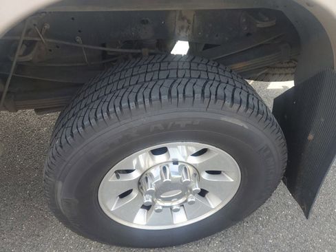 Used 2008 Ford F350 Lariat AWD/4WD image 9