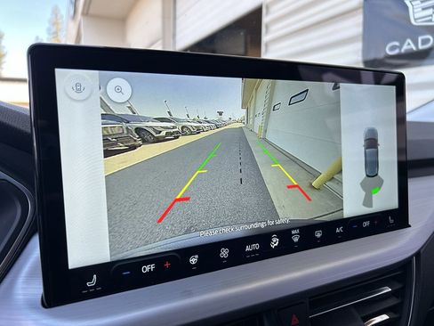 Used 2025 Ford Escape Platinum AWD/4WD image 19