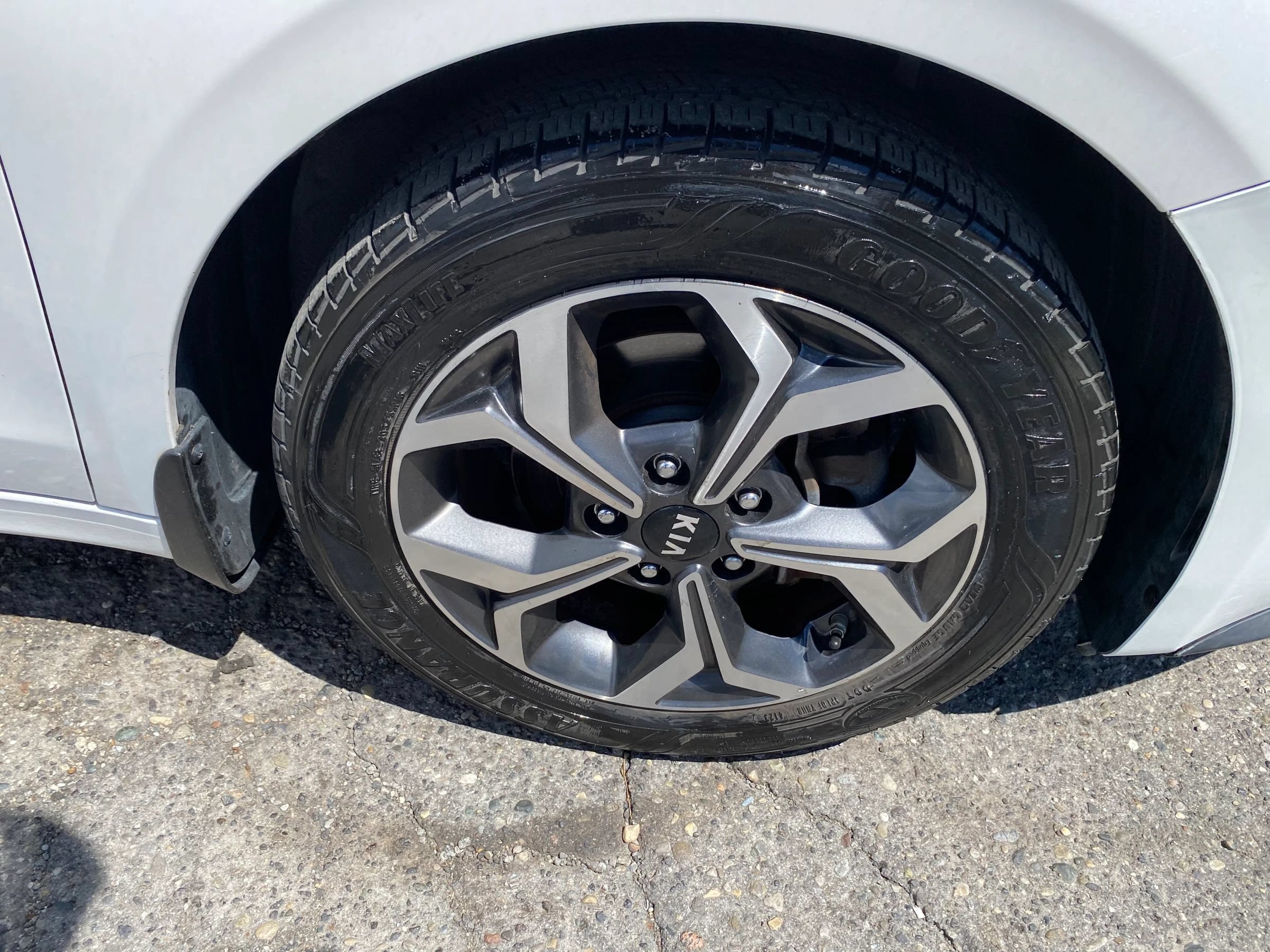 Used 2019 Kia Forte EX FWD image 28
