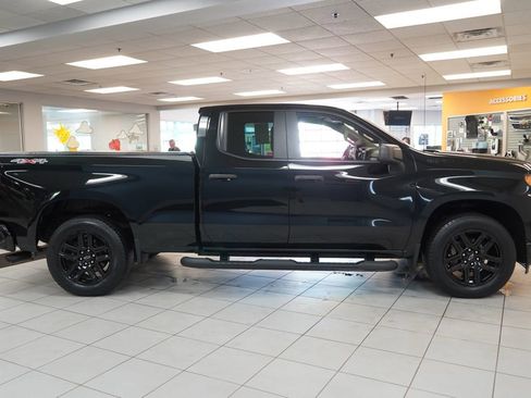 Used 2021 Chevrolet Silverado 1500 Custom w/ Rally Edition AWD/4WD image 12
