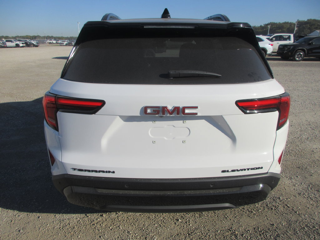 New 2027 GMC Terrain Elevation w/ Black Edition FWD image 5