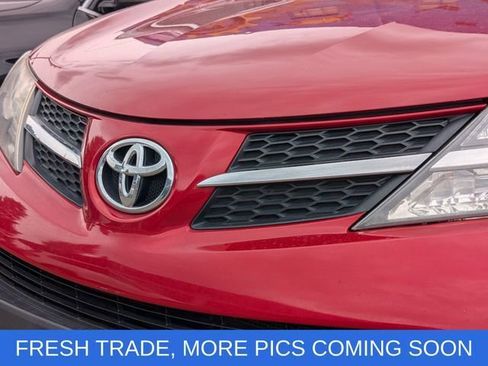 Used 2014 Toyota RAV4 LE AWD/4WD image 8