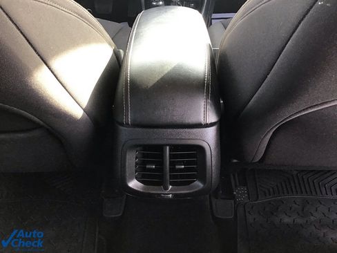 Used 2017 Jeep Cherokee Sport w/ Safety Group image 17