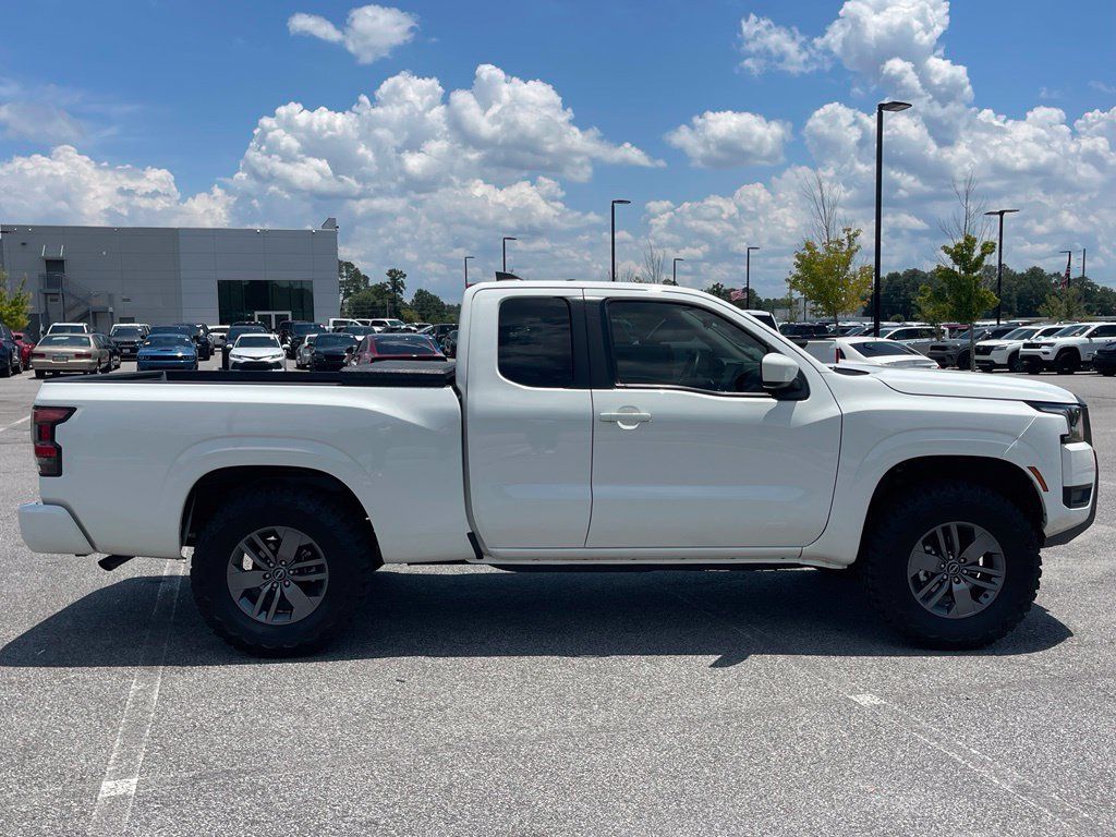 Used 2025 Nissan Frontier SV RWD image 22