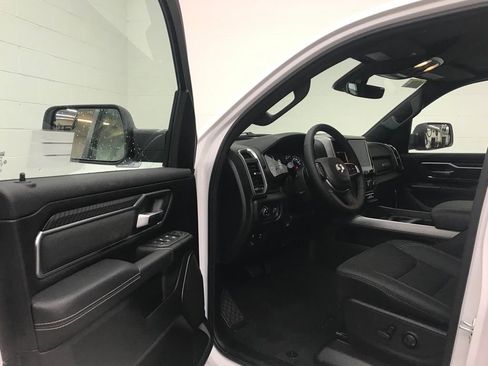 New 2026 RAM 1500 4x4 Crew Cab image 11