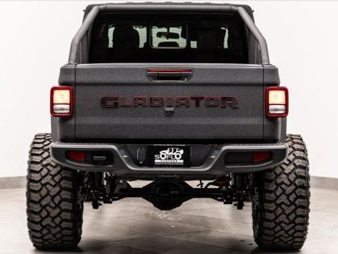 Used 2026 Jeep Gladiator Sport image 9