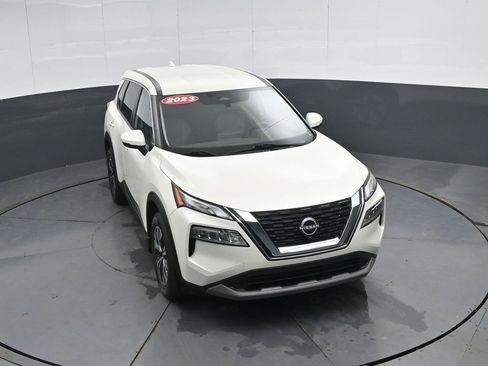 Used 2023 Nissan Rogue SV image 44