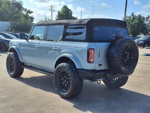 Used 2023 Ford Bronco Outer Banks AWD/4WD image 2