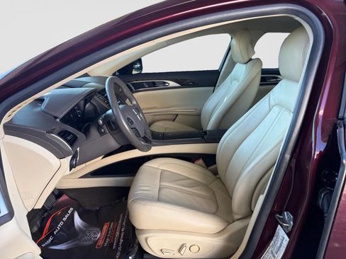 Used 2013 Lincoln MKZ FWD image 10