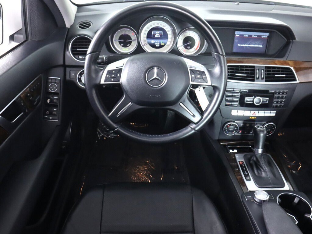 Used 2014 Mercedes-Benz C 300 4MATIC Sedan image 28
